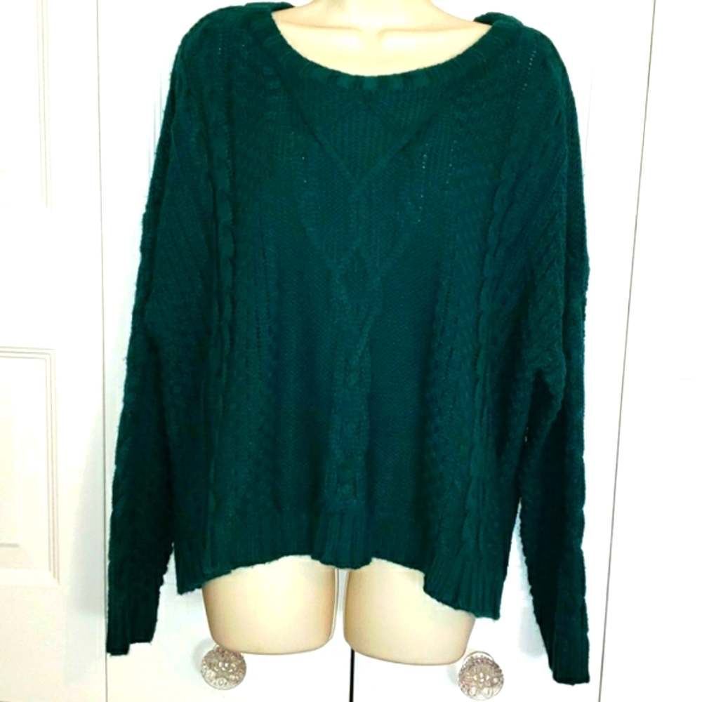 Mudd Dark Green Cable Knit Sweater in size XXL